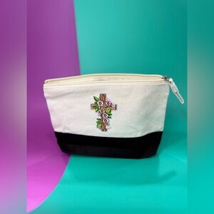 Small Pouch: Flower Cross